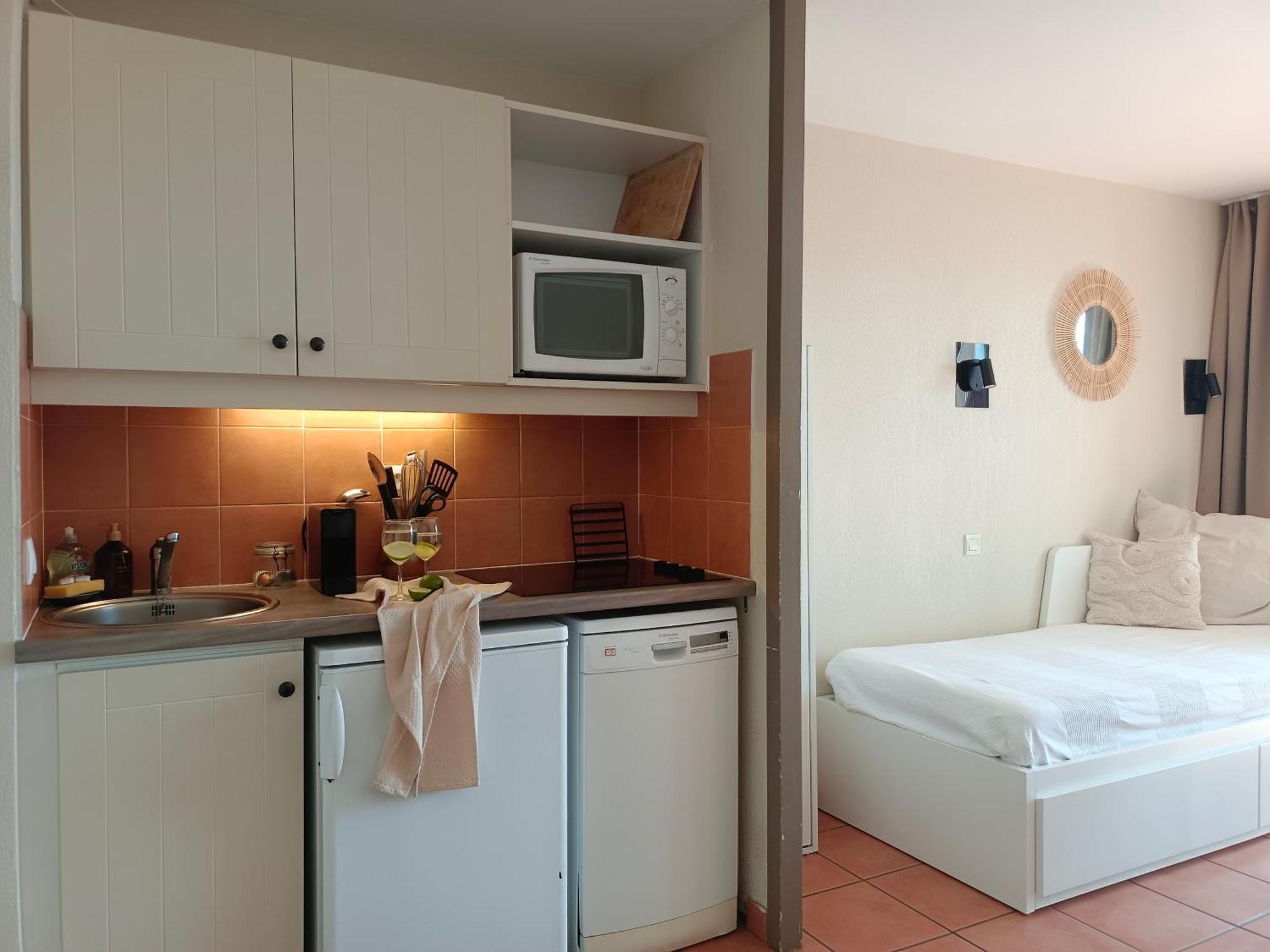 T1 Bis Avec Piscine Vue Golf Et Montagnes Apartment Arcangues Bagian luar foto